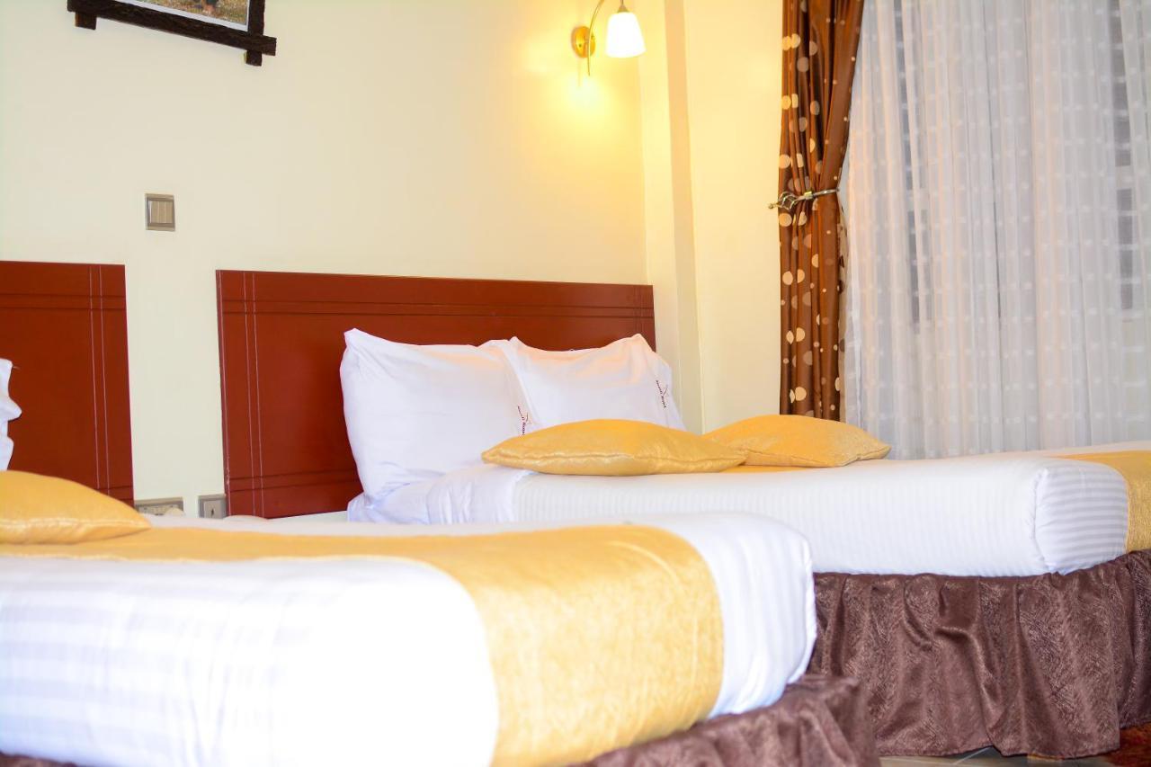 Merril Hotel Елдорет Екстер'єр фото